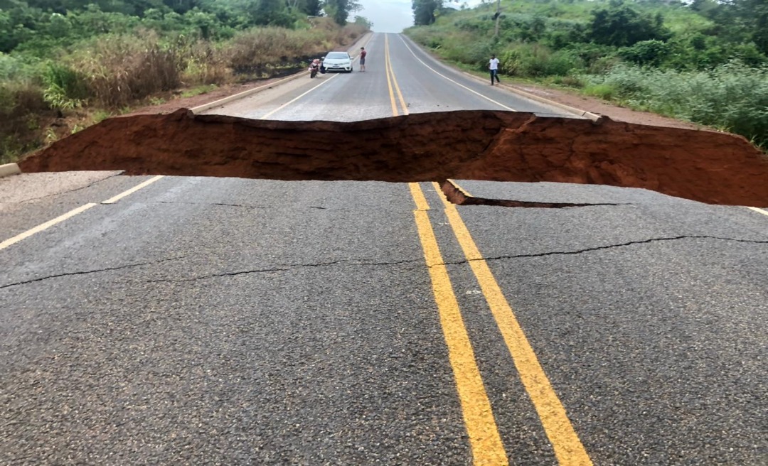 Trecho na BR-317 rompe e deixa Epitaciolândia, Brasiléia e Assis Brasil isolados